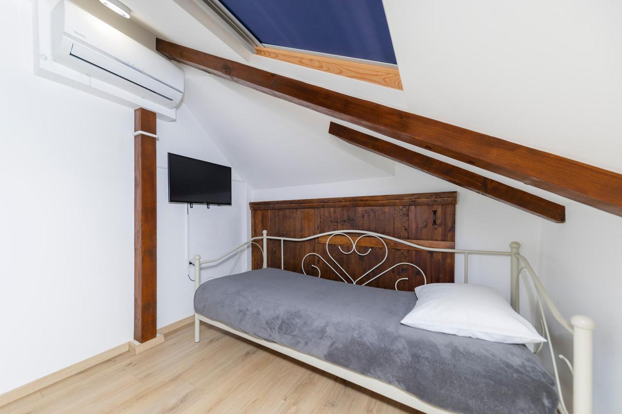 Nikky 2Br Apt. In Old Town Centre 扎达尔 外观 照片